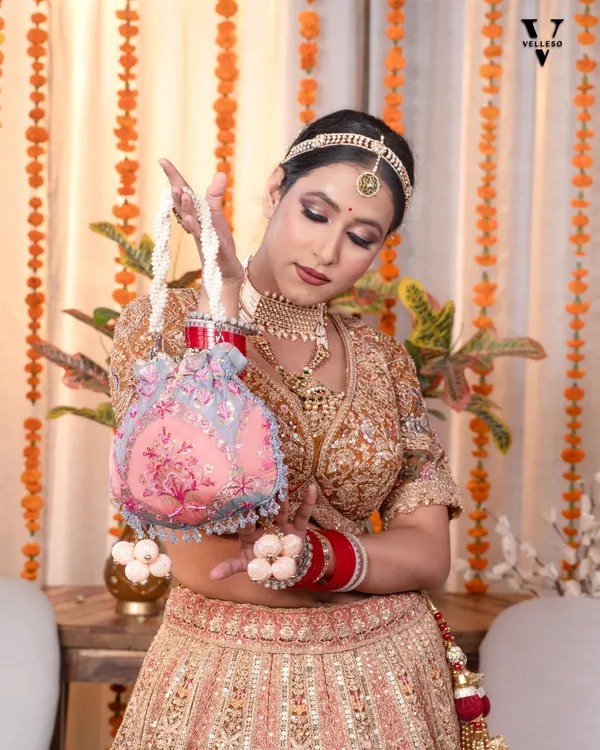 Ismara_Pastel_Bloom_Potli_Bag